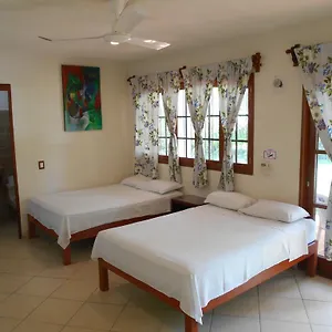 Guest house Casa Madrid, Bacalar